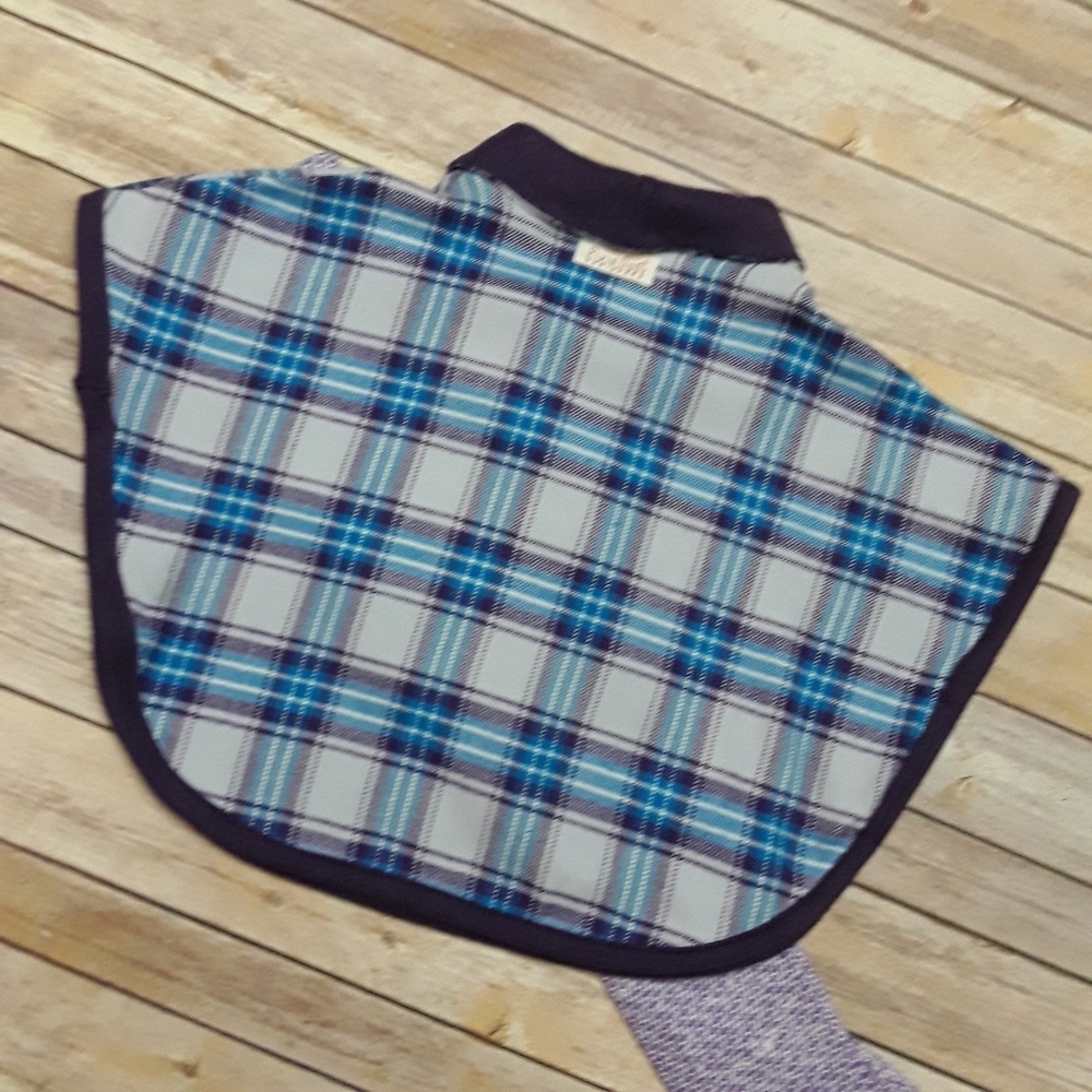 NWOT Kid's Car Seat Poncho sz. 2, 4, 6 - Picture 4 of 5